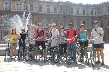 Paris Highlights bike tour