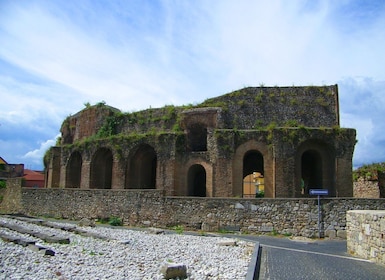 BENEVENTO private tour: historic center with Roman monuments