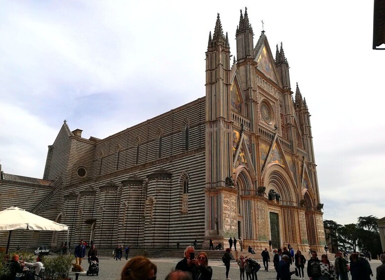 Orvieto private tour: The Pearl of Medieval Architecture