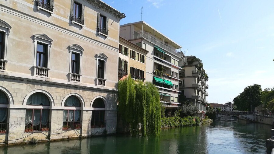 Treviso private walking tour: a little jewel near Venice