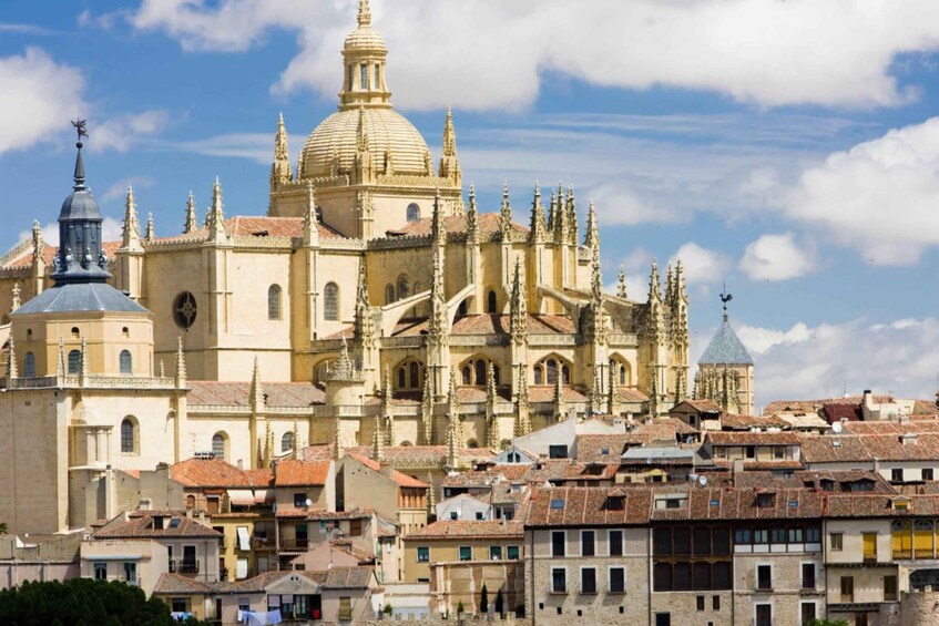 Picture 1 for Activity Segovia: Self-Guided Audio Tour on Your Phone