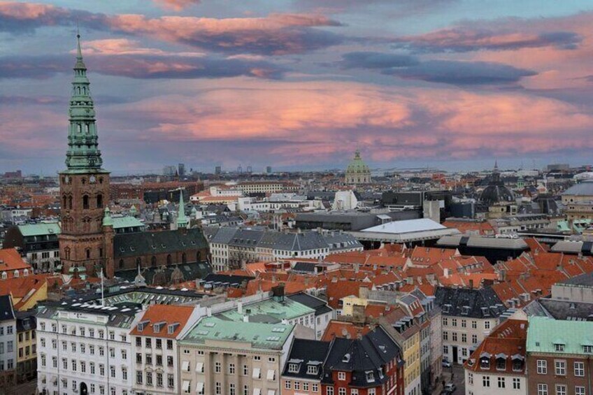 Copenhagen's Bustling Centre: Self-Guided Walking Tour