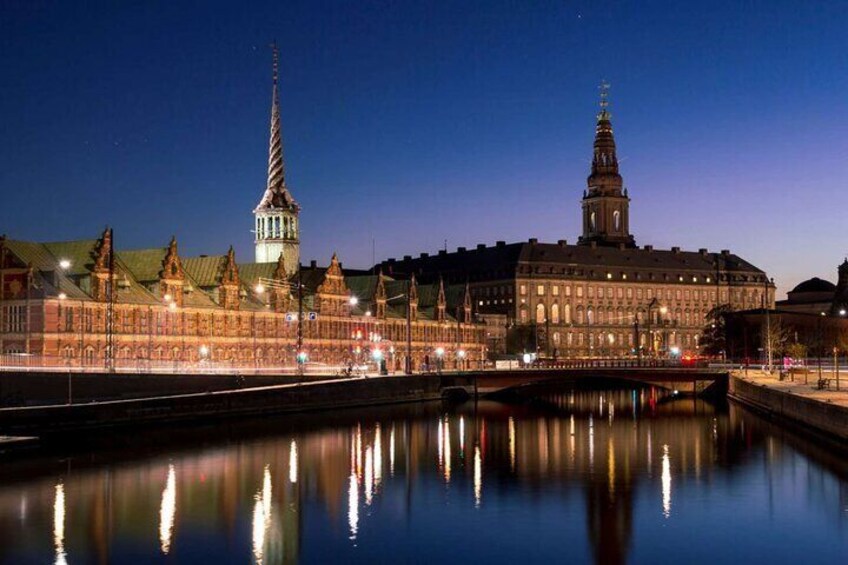 Copenhagen's Bustling Centre: Self-Guided Walking Tour