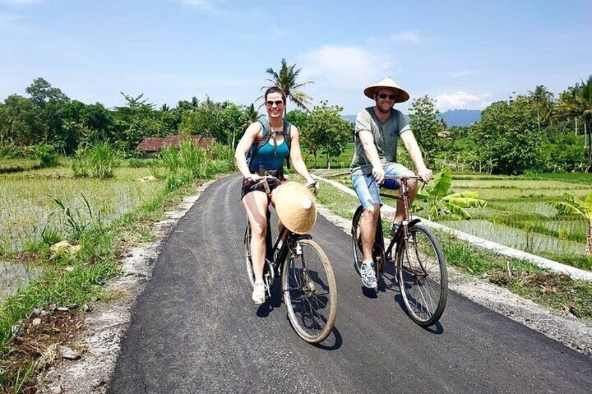 Traditional Village Bicycle Tour at Yogyakarta with Transfer