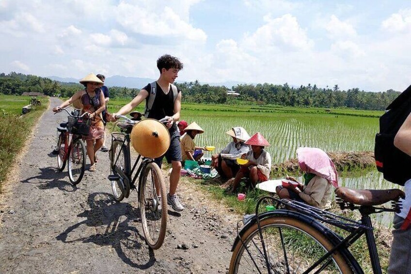 Traditional Village Bicycle Tour at Yogyakarta with Transfer