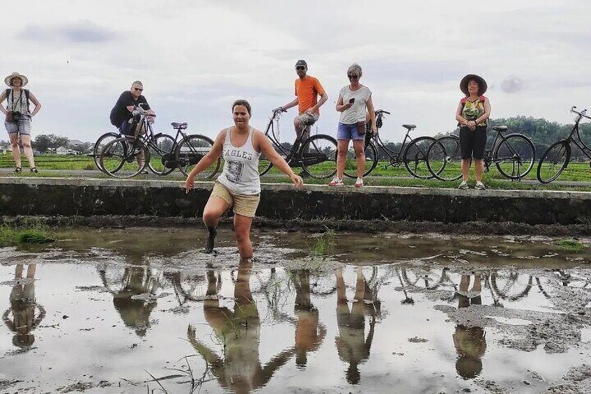 Traditional Village Bicycle Tour at Yogyakarta with Transfer