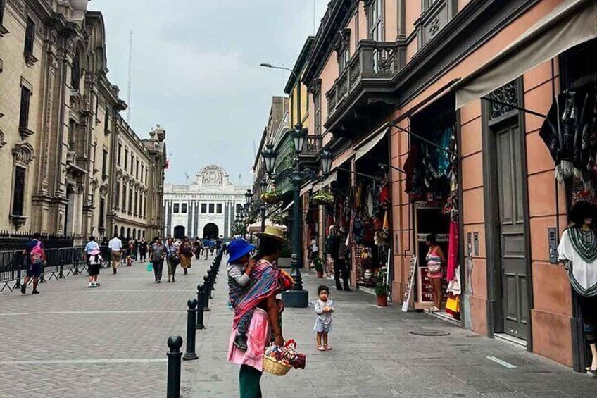 Lima's Historic Center with Free Walking Tour