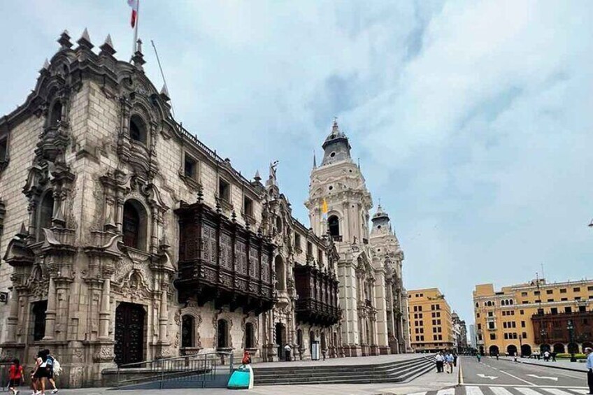 Lima's Historic Center with Free Walking Tour
