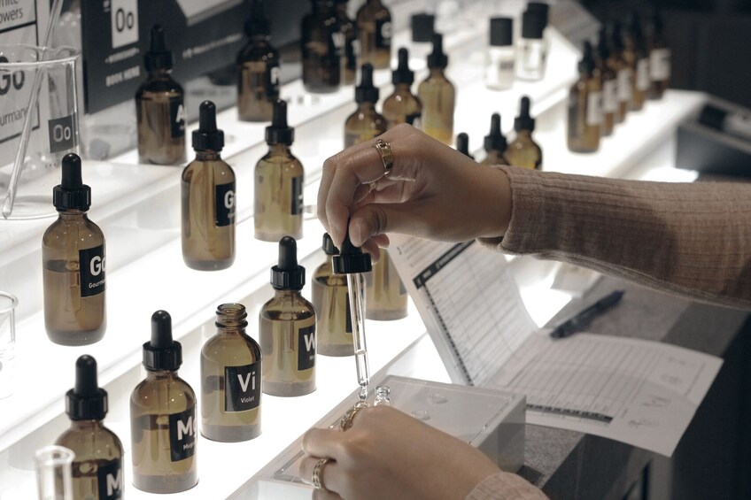 Perfume-Making Workshop - Fragrance Design & Mixology Session