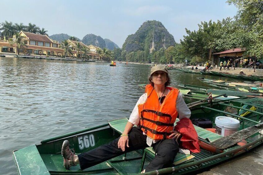 Sampan boat trip in Ninh Binh with Vietnam Stories Travel Agent