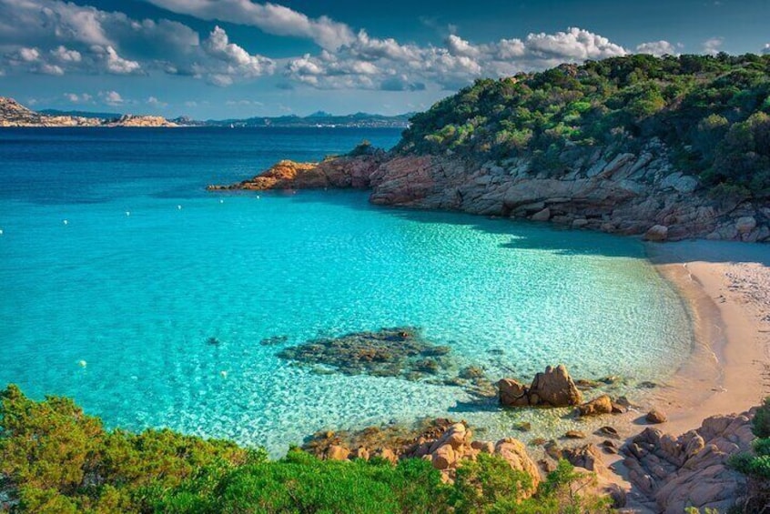 La Maddalena Hybrid Boat Tour with Happy Hour