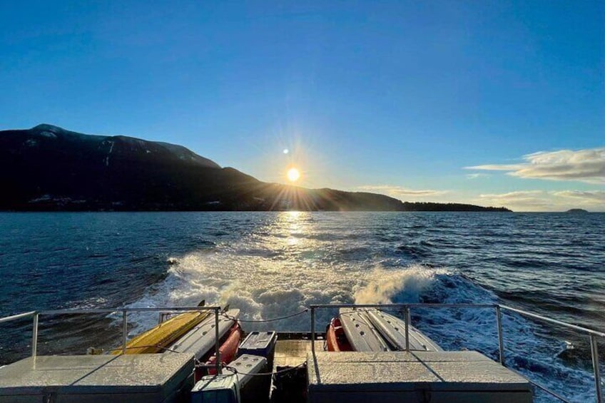Sunset Boat Cruise in Vancouver