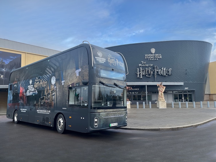 Coach transfer to Harry Potter Warner Bros. Studio Tour London