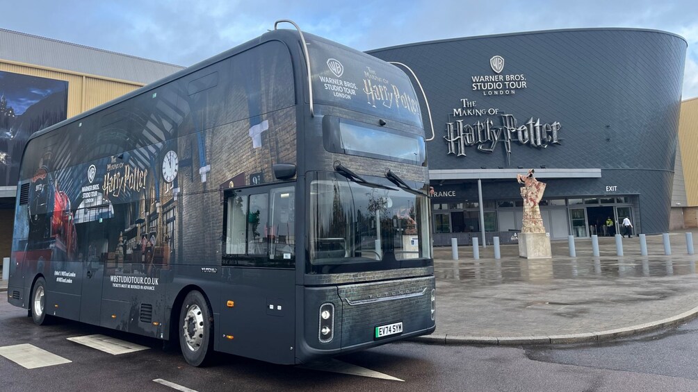 Coach transfer to Harry Potter Warner Bros. Studio Tour London