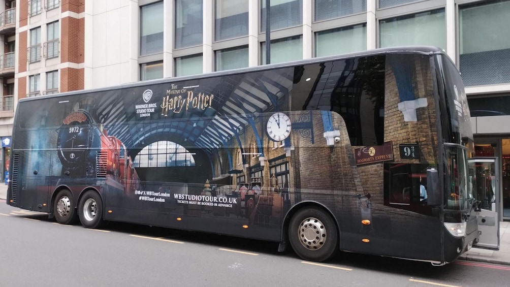 Coach transfer to Harry Potter Warner Bros. Studio Tour London