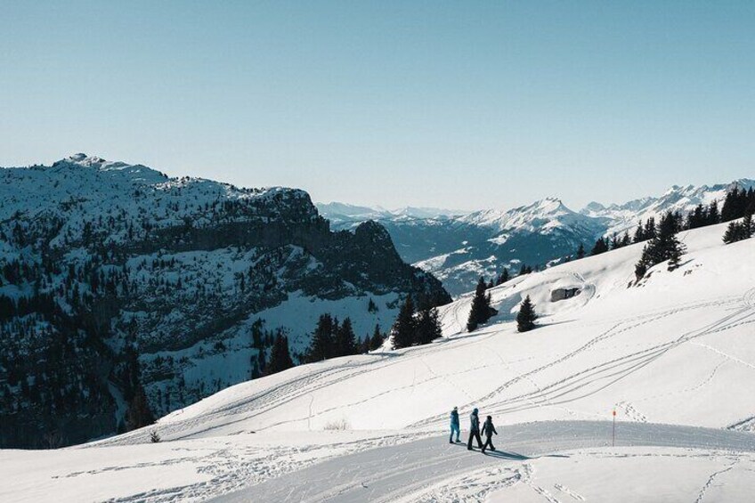 Ski Pass with Transport to the Ski Resort Flaine from Geneva