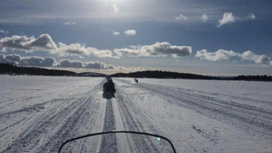 Ice Fishing Tour from Saariselkä/Inari to Lake Inari