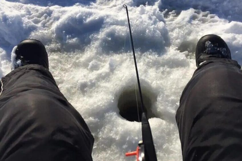 Ice Fishing Tour from Saariselkä/Inari to Lake Inari