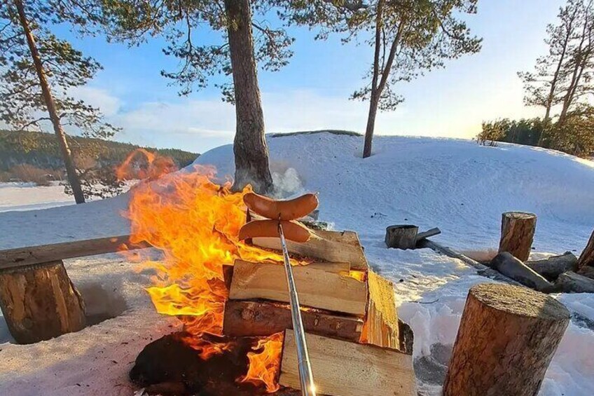 Ice Fishing Tour from Saariselkä/Inari to Lake Inari