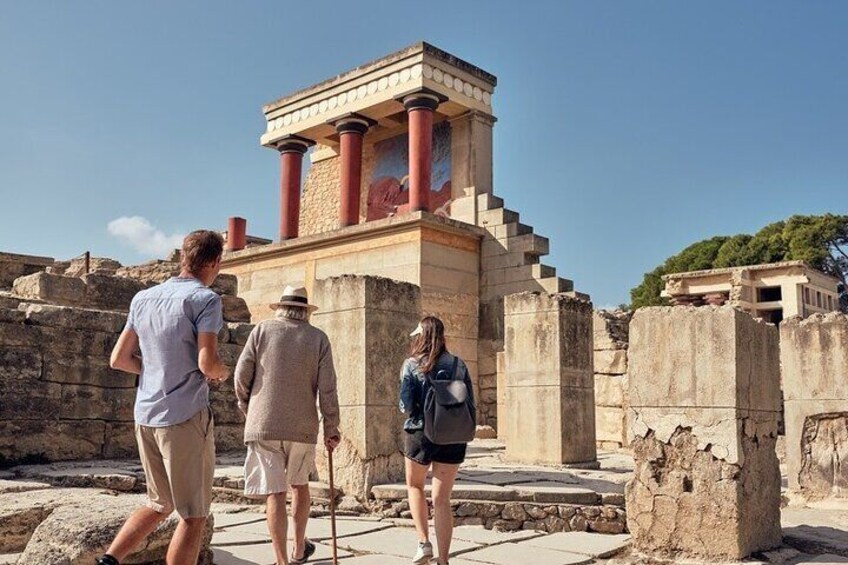 Private Knossos and Heraklion History and Culture City Tour