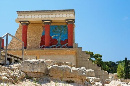 Private Knossos and Heraklion History and Culture City Tour