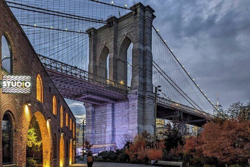 DUMBO, Brooklyn - Brooklyn Bridge View