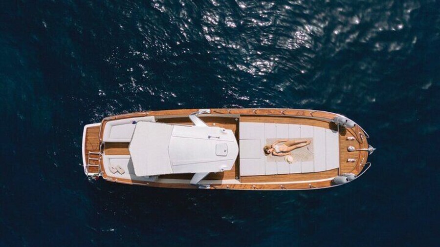 Amalfi Coast: Boat Tour with Drinks by Gozzo