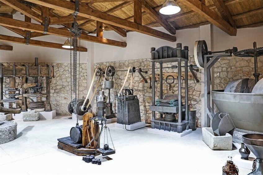 Olive Oil Wine Tasting and Traditional Villages Tour