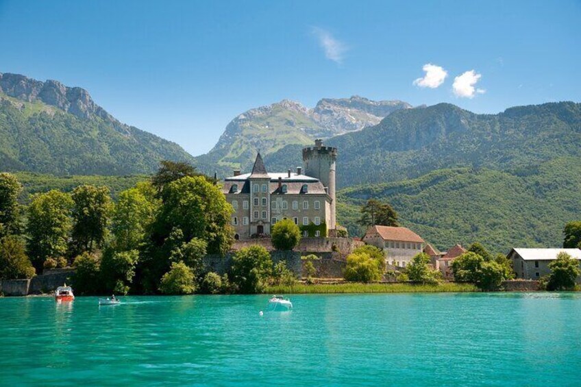 Private Tour: Perfect Day of Scenic Beauty - Annecy and Geneva