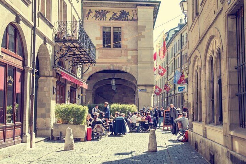 Private Tour: Perfect Day of Scenic Beauty - Annecy and Geneva