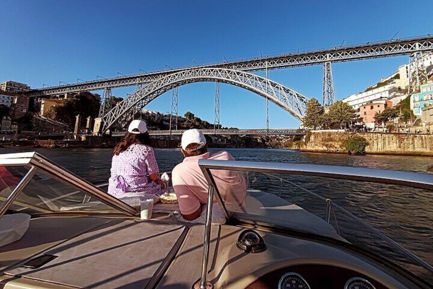 6 Bridges and Ribeira Boat Tour (1h30m) with Sunset Option