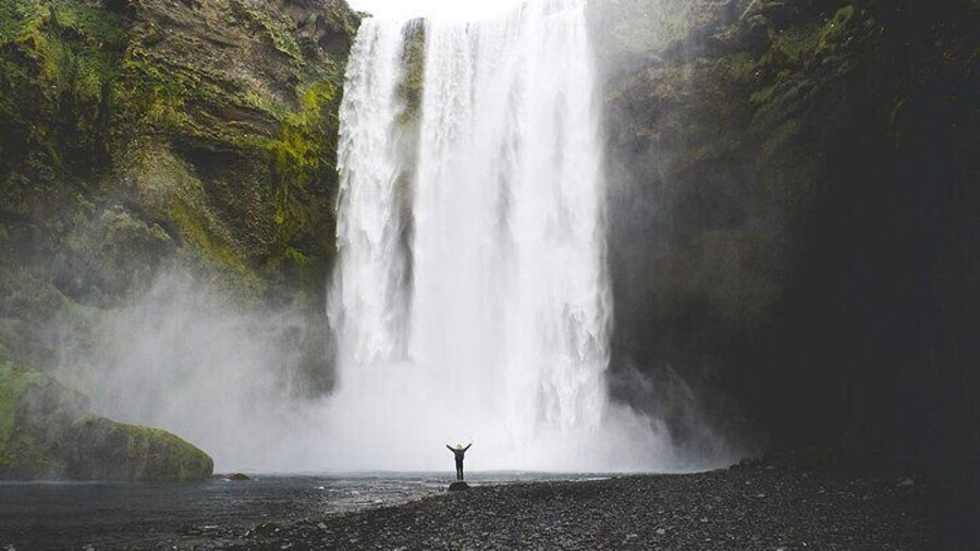 South Coast Adventure: Small Group Day Tour from Reykjavik