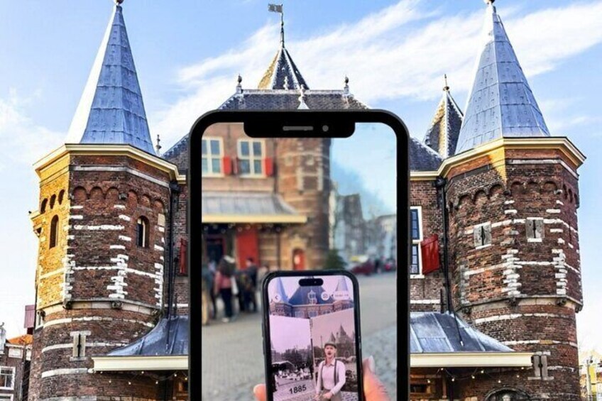 Amsterdam Nieuwmarkt square with the Waag.