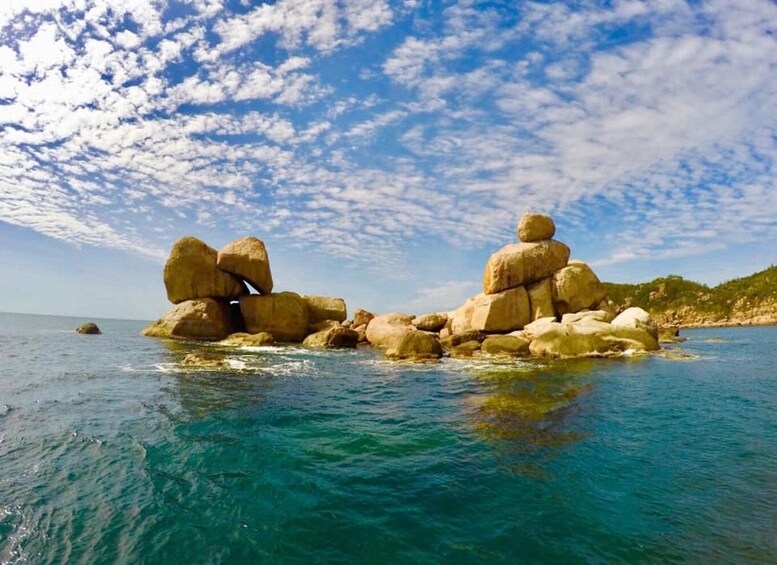 Picture 2 for Activity Aquascene Circumnavigation Magnetic Island Tour