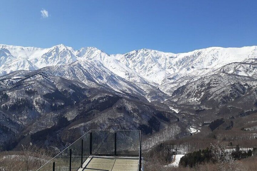 Hakuba Iwatake Snowfield 1 Day Lift Pass,Gear and Clothing Rental