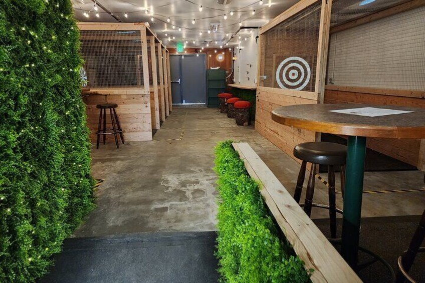 Axe Throwing - 60 minute Experience 