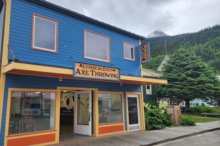 Axe Throwing - 60 minute Experience