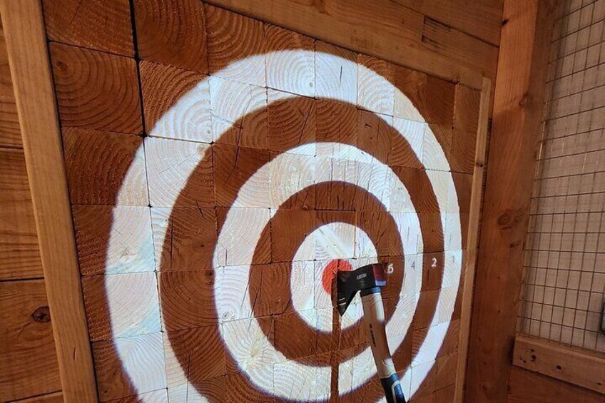 Axe Throwing - 60 minute Experience