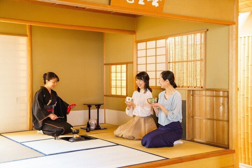 Tea ceremony experience (image)