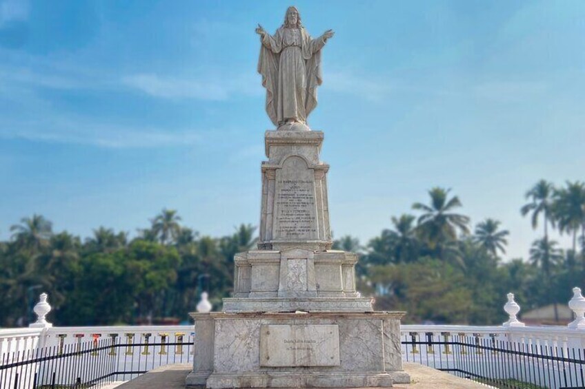 Discovering Old Goa’s Historic Treasures on Foot