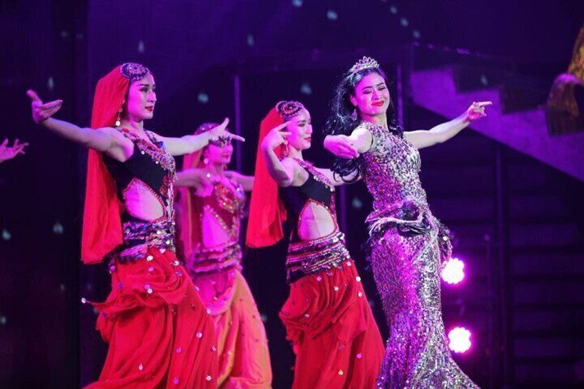 Erdaoqiao Bazaar Tour with Urumqi Singing and Dancing Show