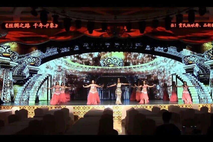 Erdaoqiao Bazaar Tour with Urumqi Singing and Dancing Show 