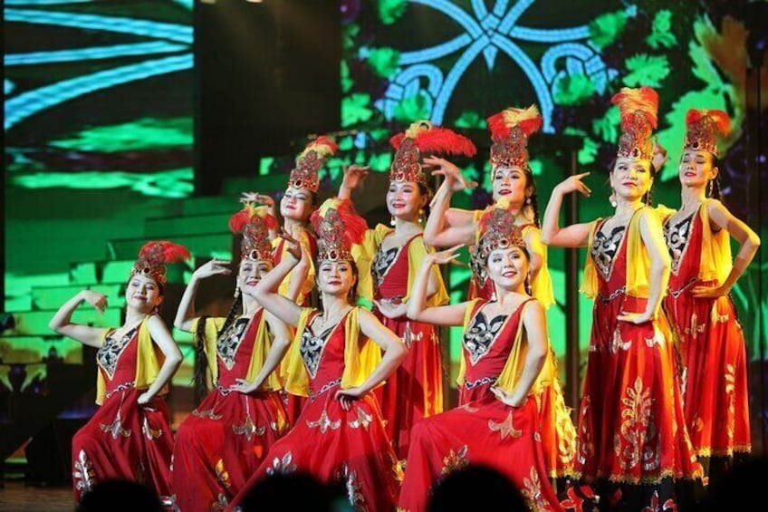 Erdaoqiao Bazaar Tour with Urumqi Singing and Dancing Show