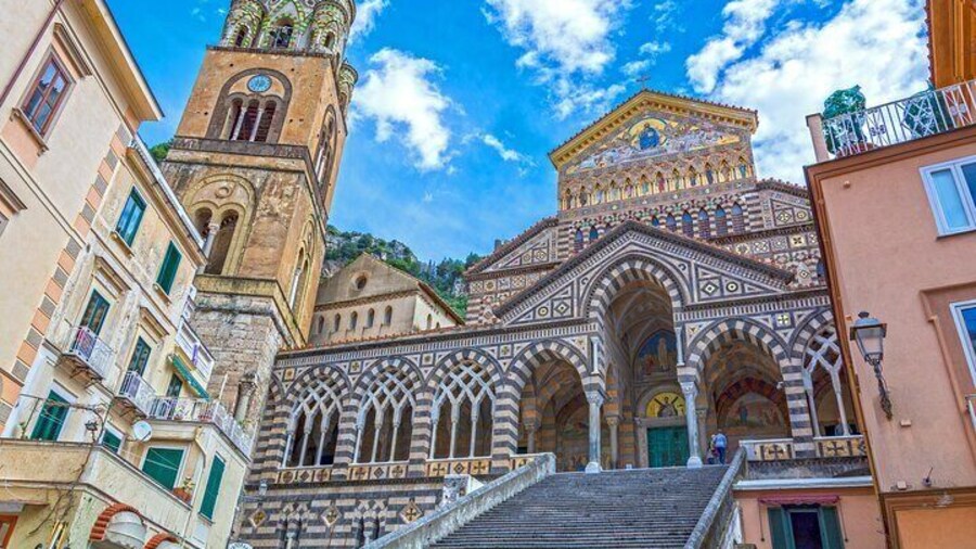 Amalfi Coast Self-Guided Tour by Bus from Naples