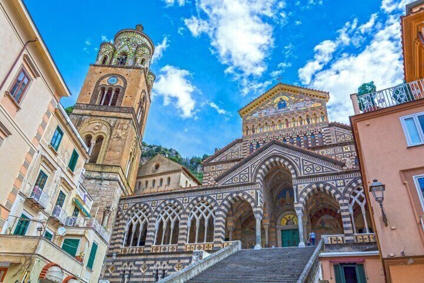Amalfi Coast Self-Guided Tour by Bus from Naples