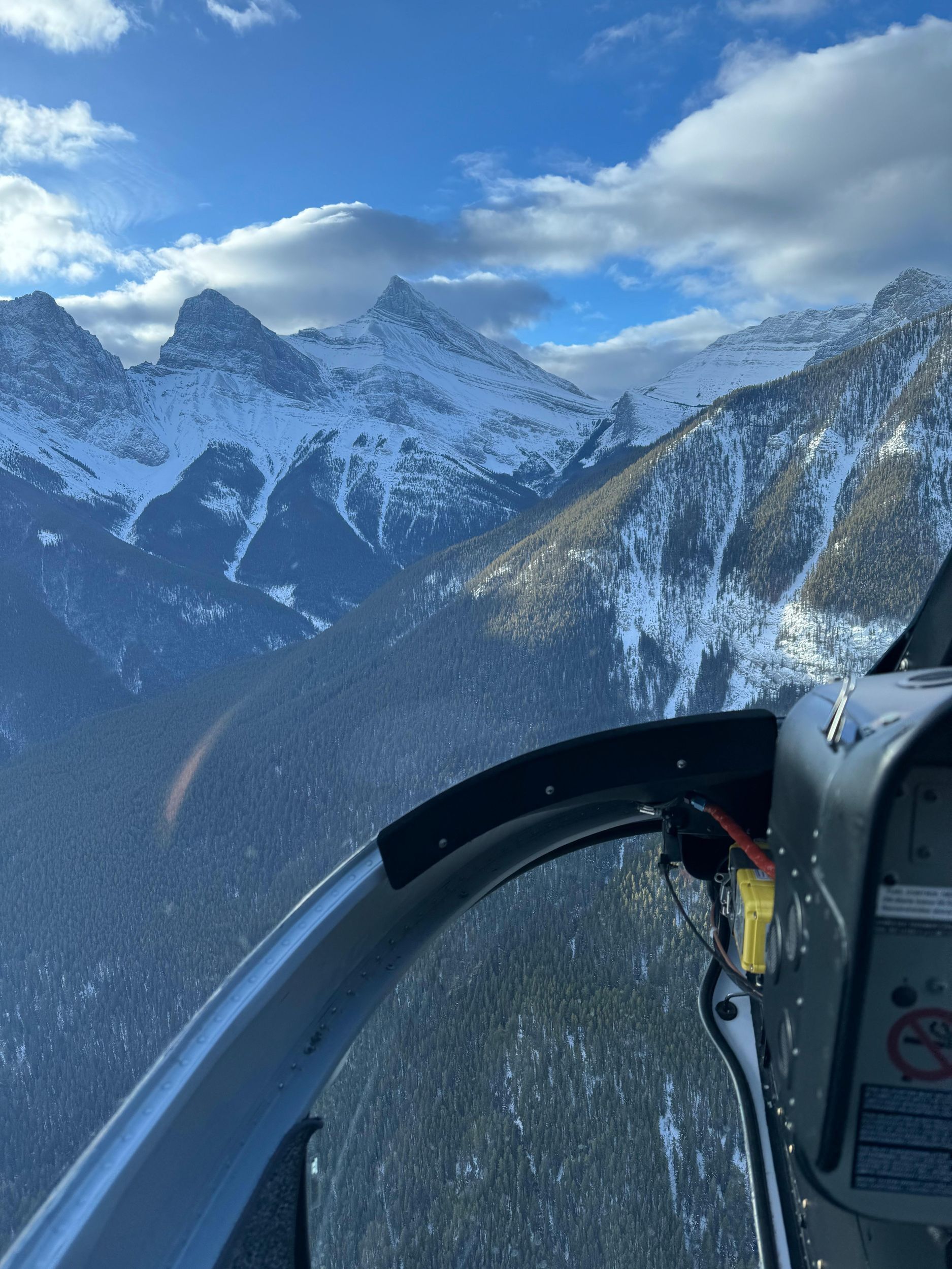 Canmore: 25-Minute Three Sisters Heli Tour