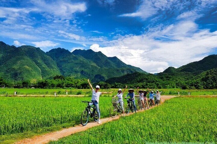 Explore Mai Chau’s Natural Beauty: Full-Day Group Tour