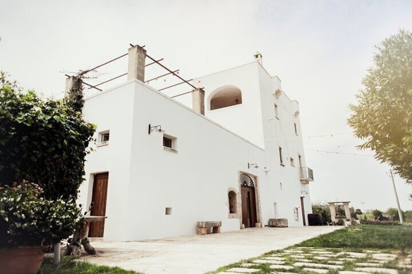 Farm-to-Table Feast in a Historic Apulia Masseria