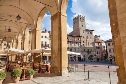 Small-Group Arezzo and Cortona Day Trip from Siena