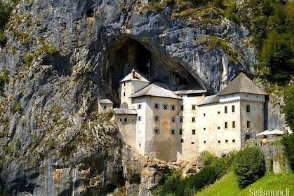 Postojna cave & Predjama castle in Sigismundi Luxury Adventures